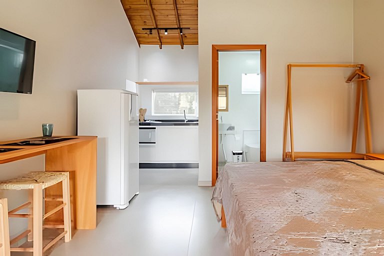 Studio Deluxe Varanda | 5 min da Praia do Rosa