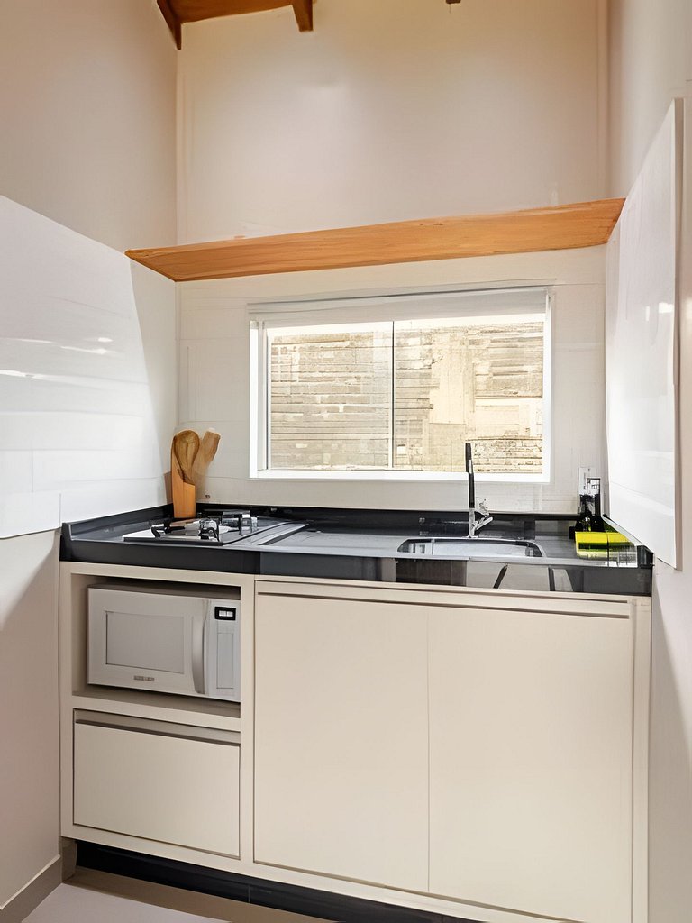 Studio Deluxe Varanda | 5 min da Praia do Rosa