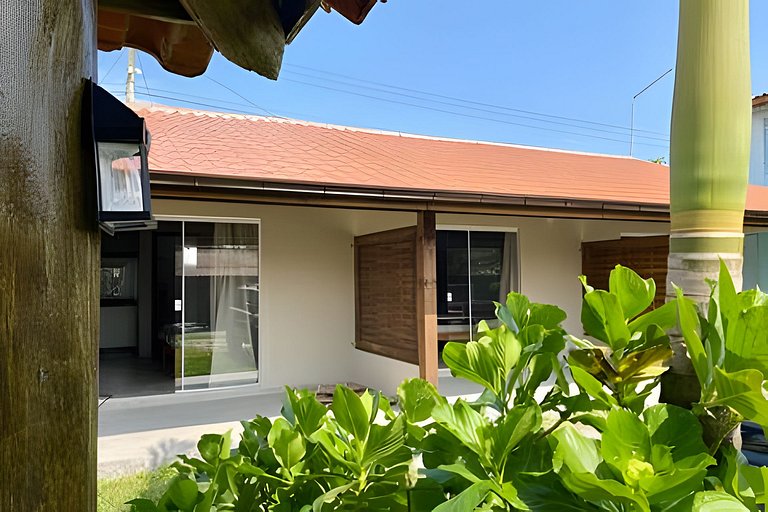 Studio Deluxe Varanda | 5 min da Praia do Rosa